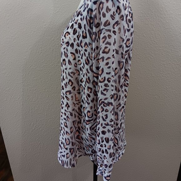 NWOT CABI Long Sleeve Animal Print Blouse Size M - Picture 5 of 5
